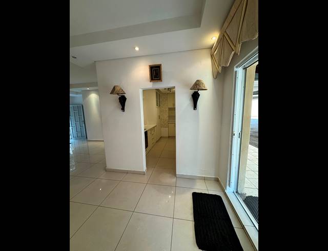3 BEDROOM HOUSE FOR SALE IN YELLOWWOOD PARK